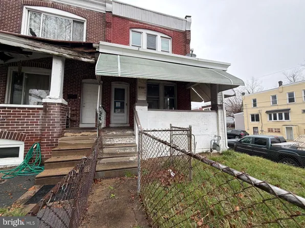 800 W 11th St, Chester, PA 19013