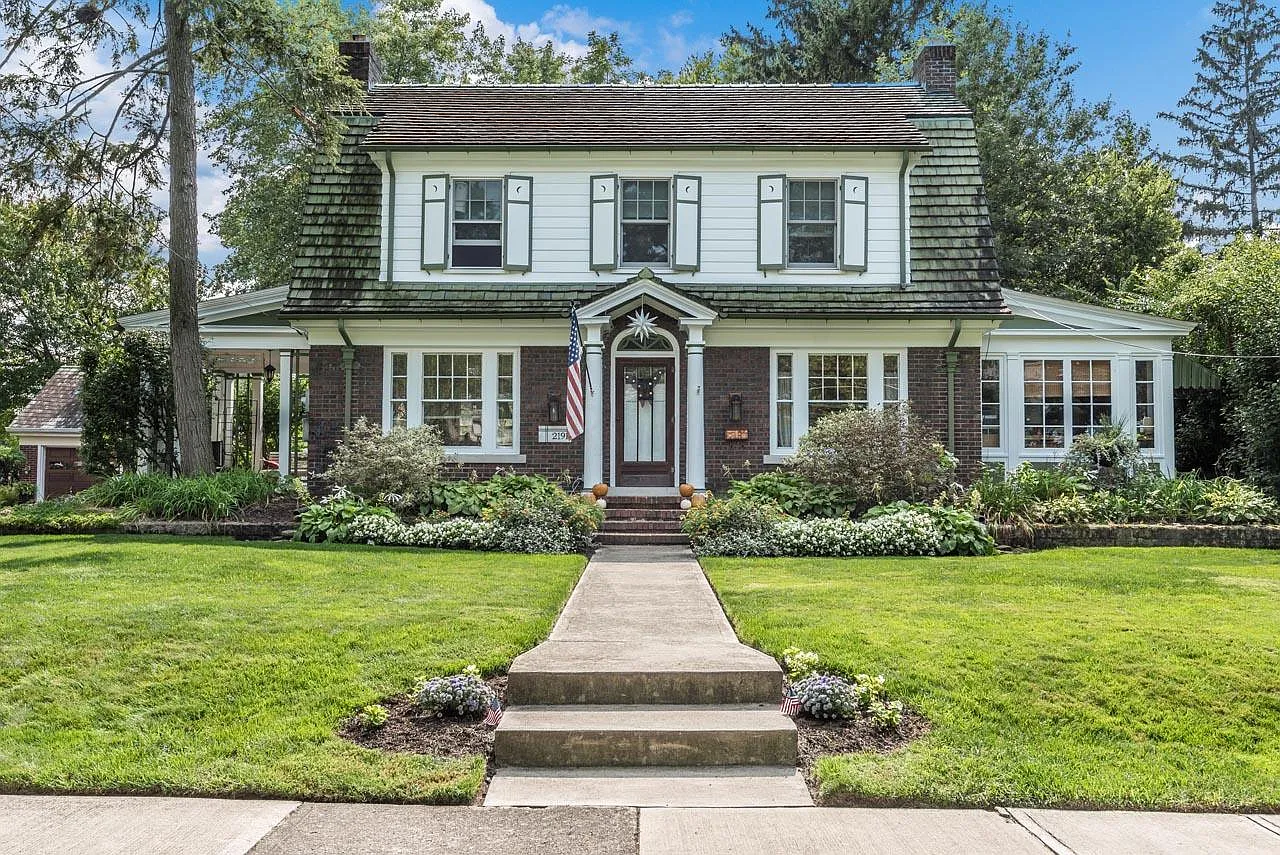 2191 Bryden Rd photo 1