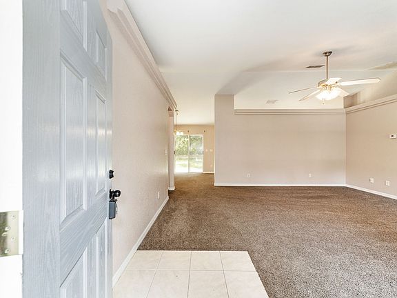 5th image of 19619 SW Eagle Dr