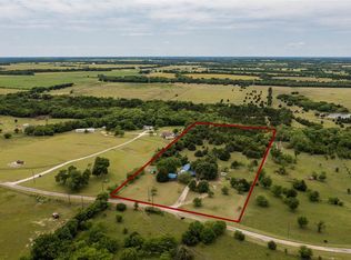 724 Private Road 425, Whitewright, TX 75491