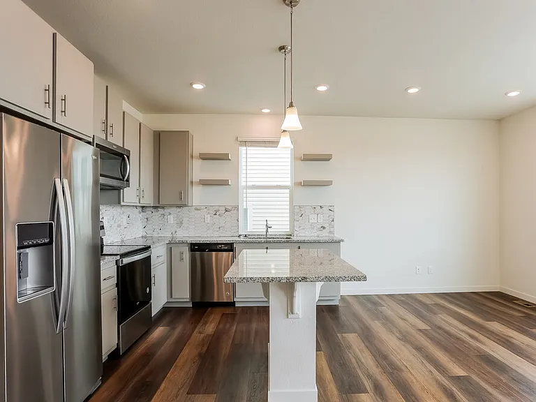 4742 N Tower Ct — Photo 8