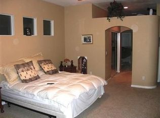 7945 Dersingham Dr, Sacramento, CA 95829