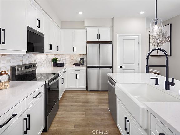 2nd image of 8433 Tamarack St