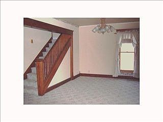 3rd image of 632 E State Road 42