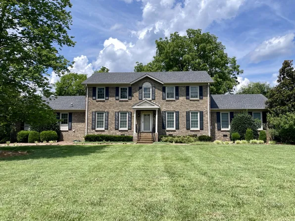 1812 Harpeth River Dr, Brentwood, TN 37027