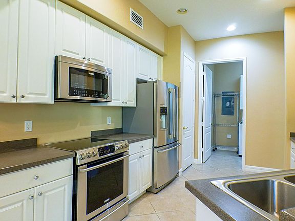 2nd image of 6010 Jonathans Bay Cir APT 402