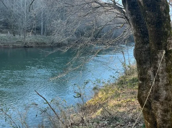 (undisclosed Address), Killen, AL 35645