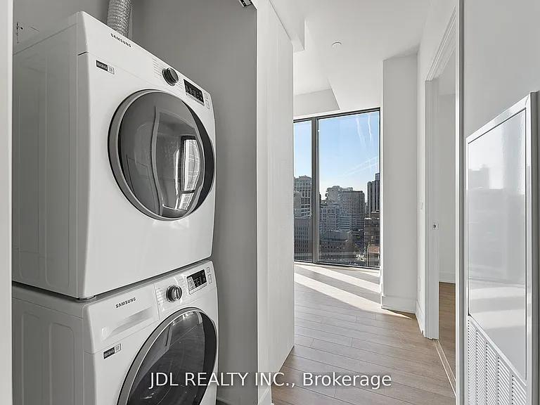 8 Cumberland St #2103 — Photo 26