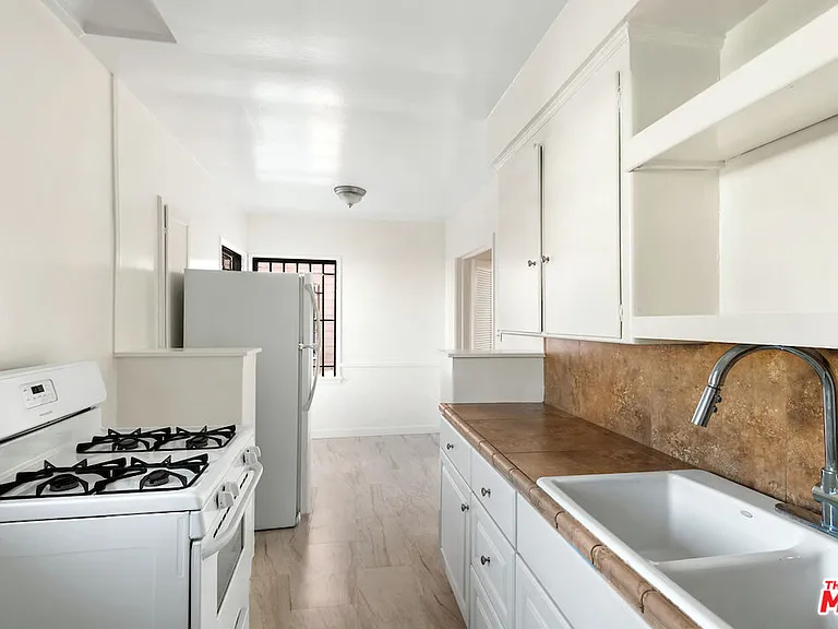 326 N Sierra Bonita Ave — Photo 6