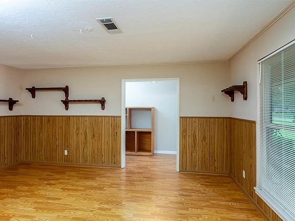 5th image of 1145 Chatwood Dr