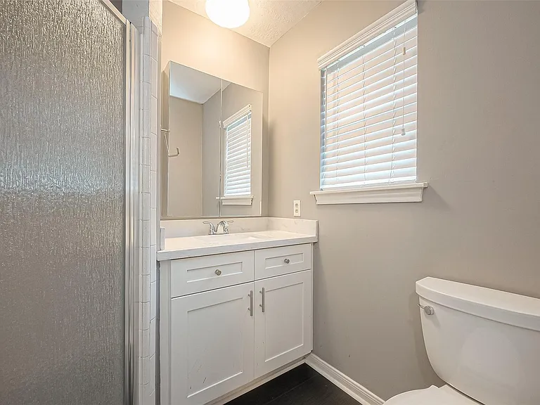 11406 High Star Dr — Photo 35