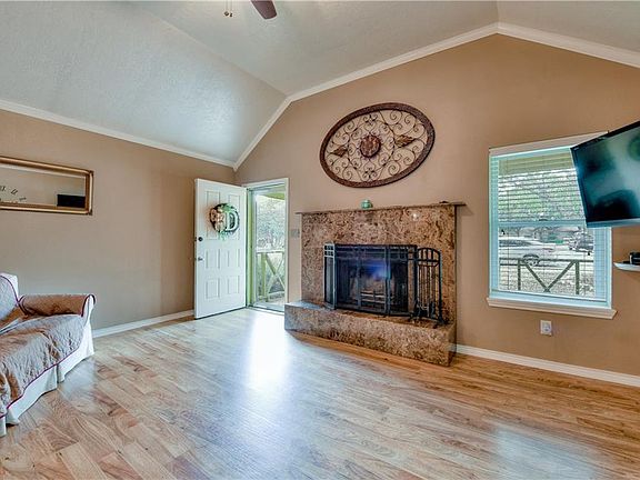 3rd image of 2608 N Walker Dr