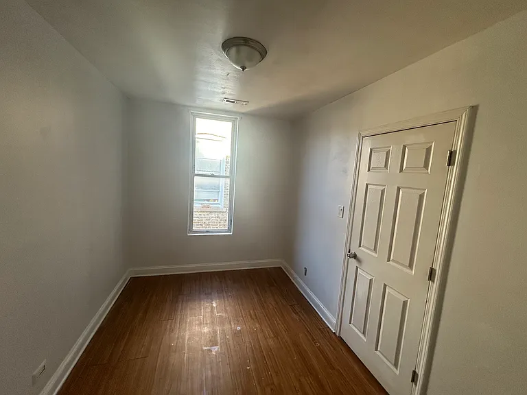 3508 W Montrose Ave #2F — Photo 7
