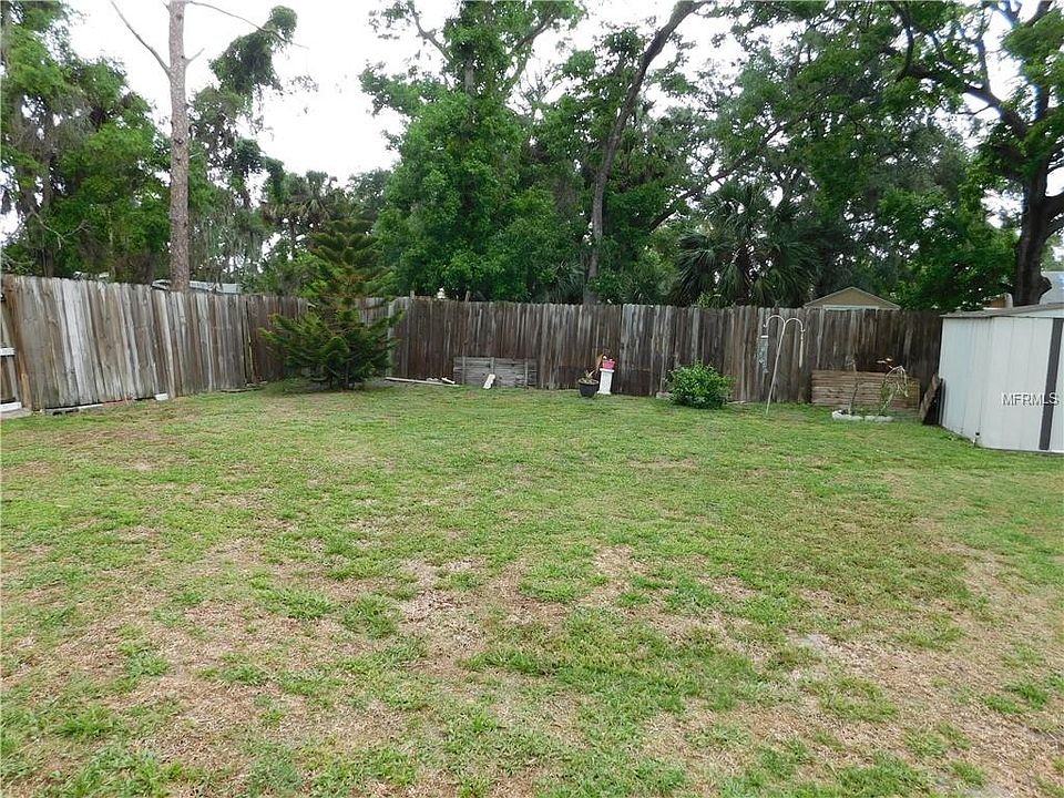 2nd image of 808 Magnolia Ave