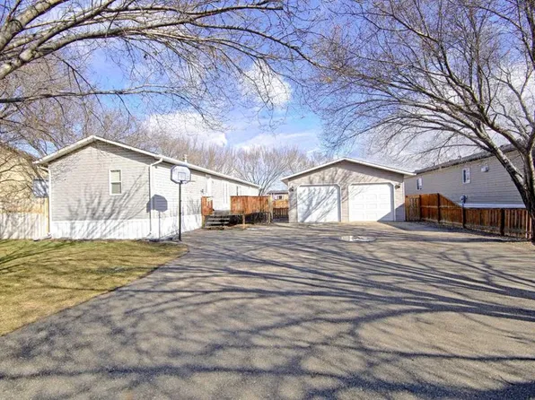 823 E 3rd St S, Taber, AB T0K 0Z0