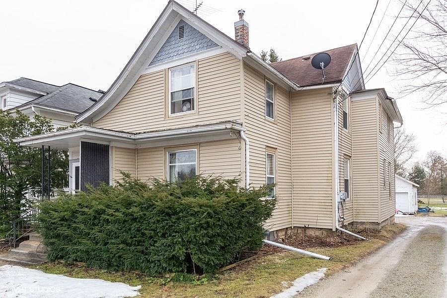 1st image of 119 E South St