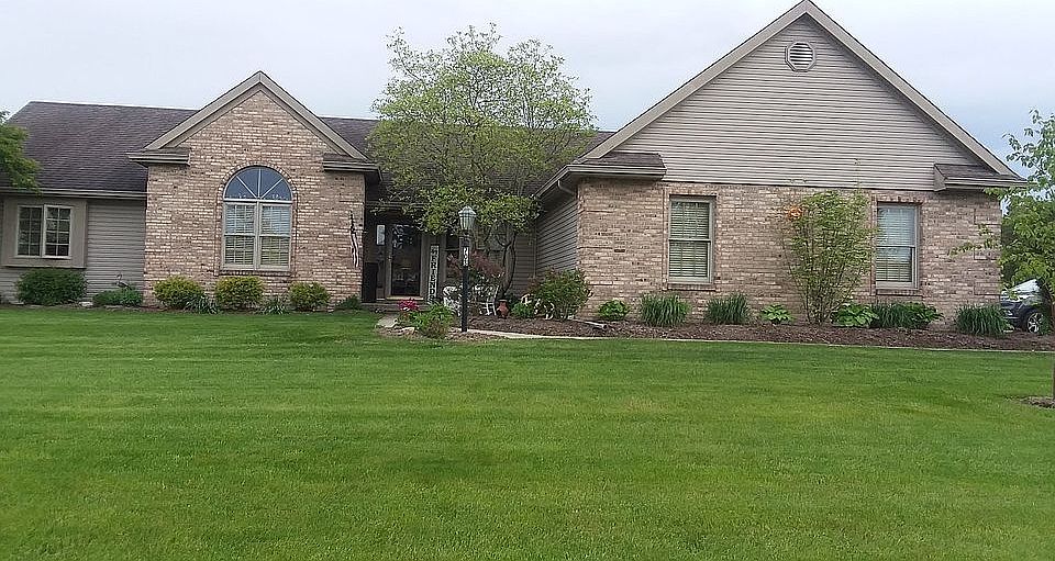 2nd image of 703 Raleigh Creek Dr