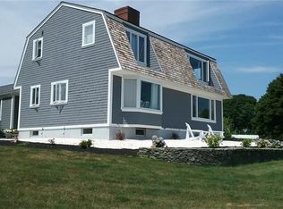 26 Holman St, Portsmouth, RI 02871