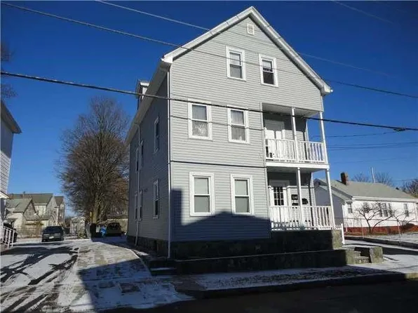 39 Rhodes St, Pawtucket, RI 02860