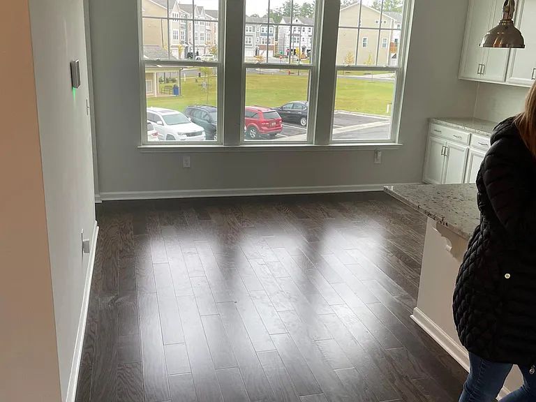 1035 Islip Pl — Photo 3