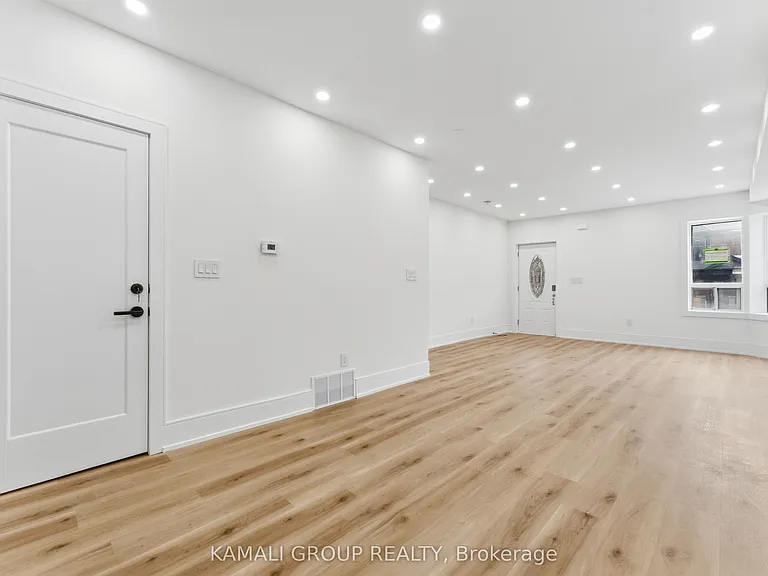 154 Wallace Ave #MAIN UPPER — Photo 11