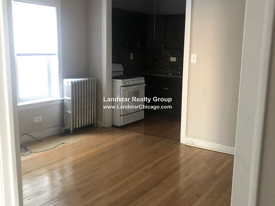 1st image of 4265 W Addison St APT 1