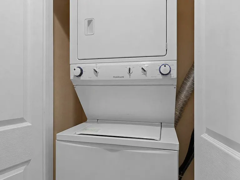 Washer/Dryer