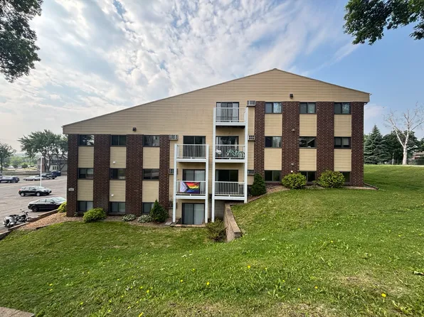 500 12th St S #404, Saint Cloud, MN 56301
