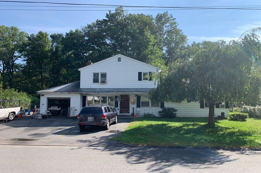 1st image of 16 Linda Ave