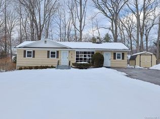 8 Wood Ter, Newburgh, NY 12550