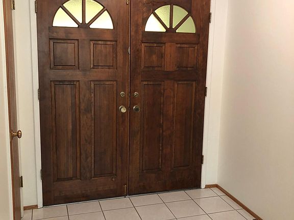 5th image of 175 Westwood Dr