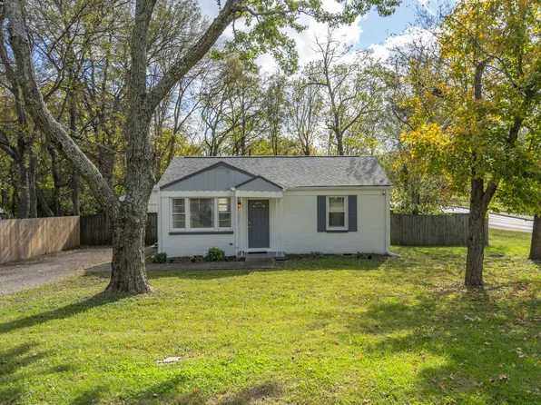 225 Hickory Dr, Franklin, TN 37064