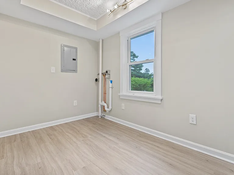 65 Hale St #2 — Photo 13