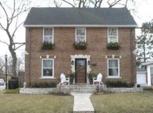 2500 Prospect Ave, Evanston, IL 60201