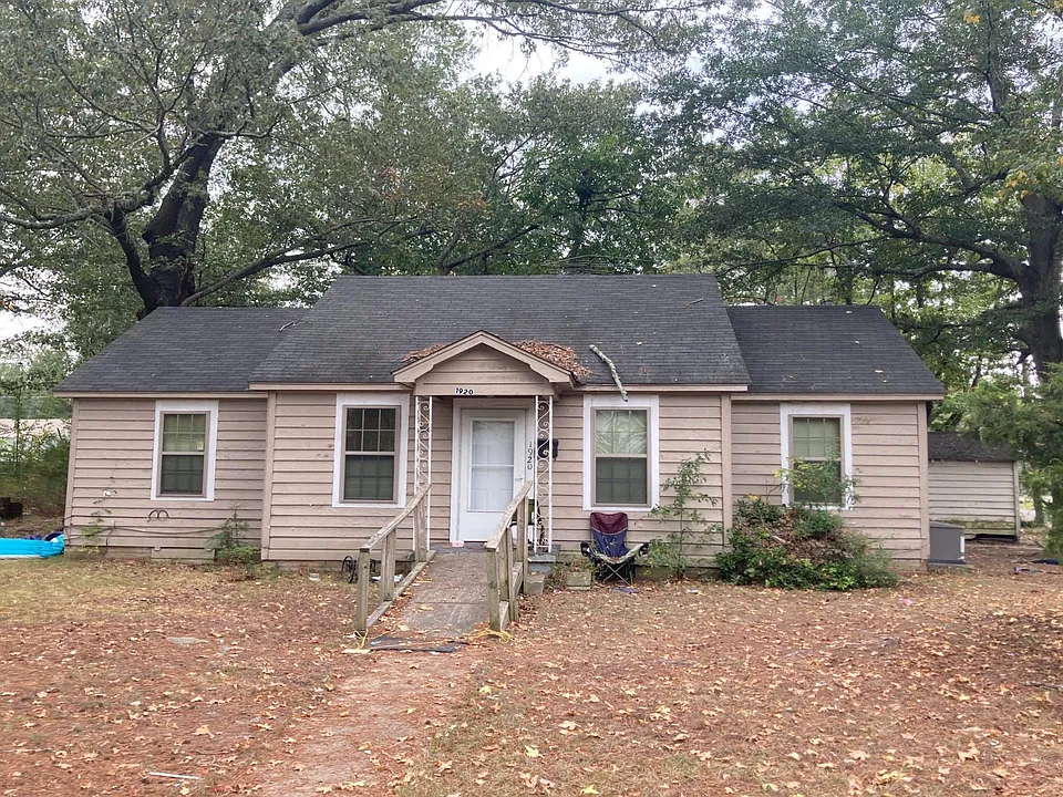 1920 W 25th Ave