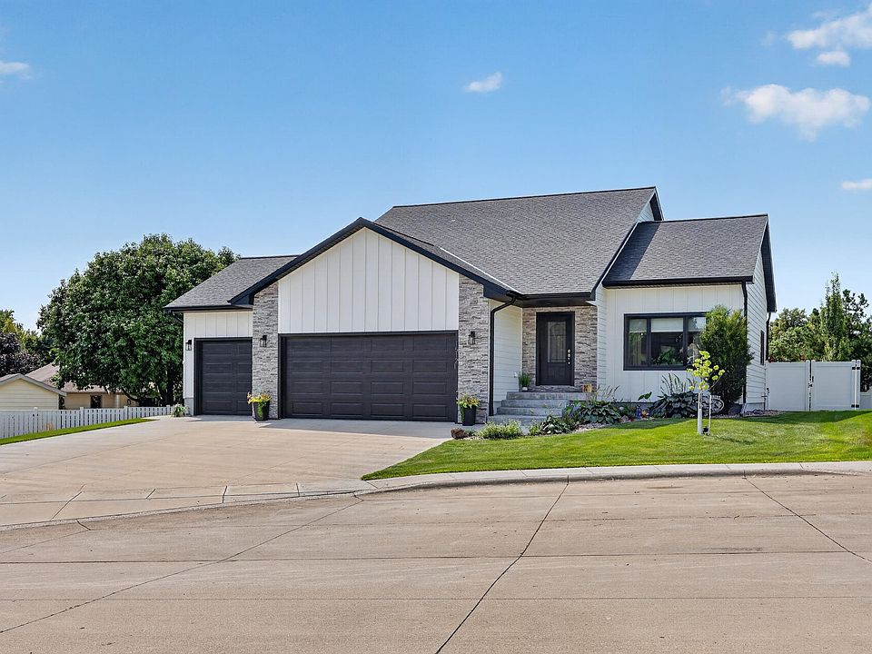 1st image of 1512 Sherwood Cir