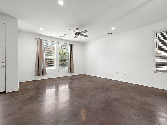 3rd image of 6404 Porter St Unit 1