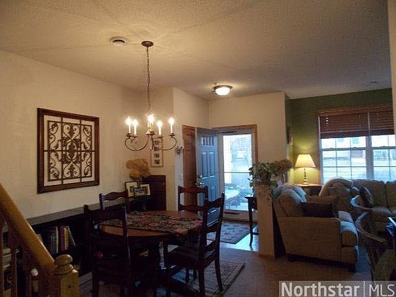 2nd image of 11301 NE Chisholm Circle NE