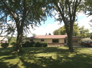 N4038 Irish Rd, Chilton, WI 53014