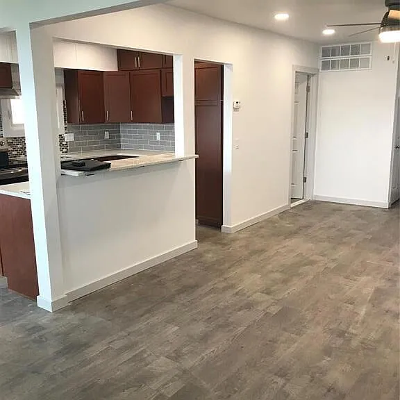 381 E Shore Dr — Photo 12