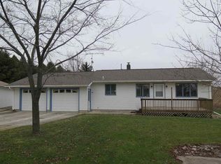 1886 345th St, Decorah, IA 52101