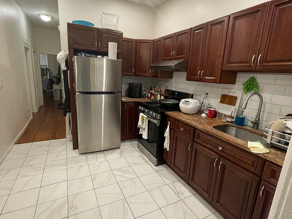 204 Angelique St #1