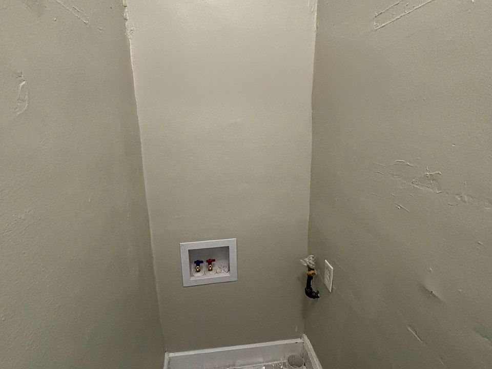 2nd image of 35-37 Hanford St #1RR