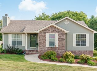 2120 N Fork Dr, Soddy Daisy, TN 37379