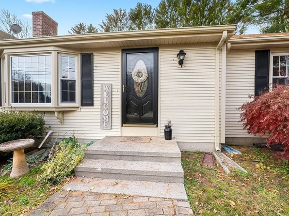 419 Olney St, Seekonk, MA 02771