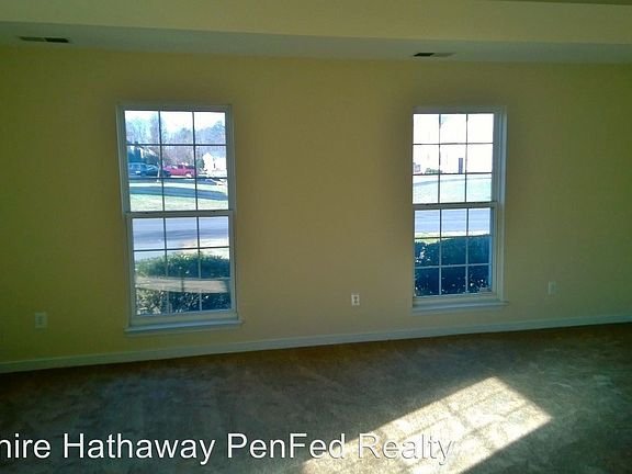 5th image of 820 Stonemeadow Dr