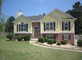 1911 Hampton Walk Ct, Hoschton, GA 30548