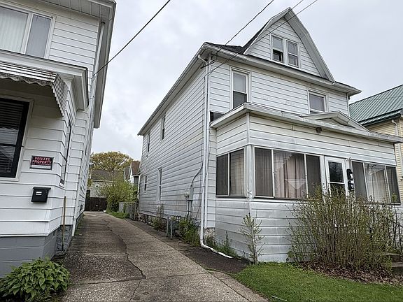2nd image of 806 Hess Ave