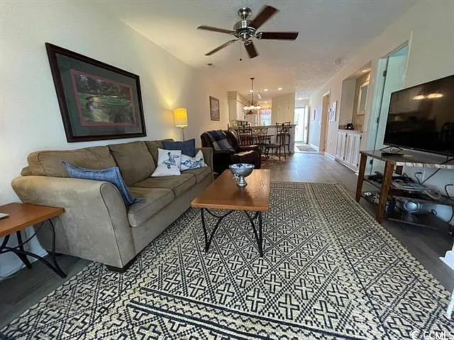 553 White River Dr #13E — Photo 11