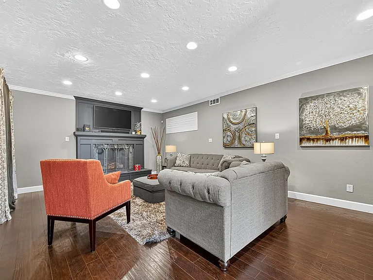 5815 Green Terrace Ln — Photo 7
